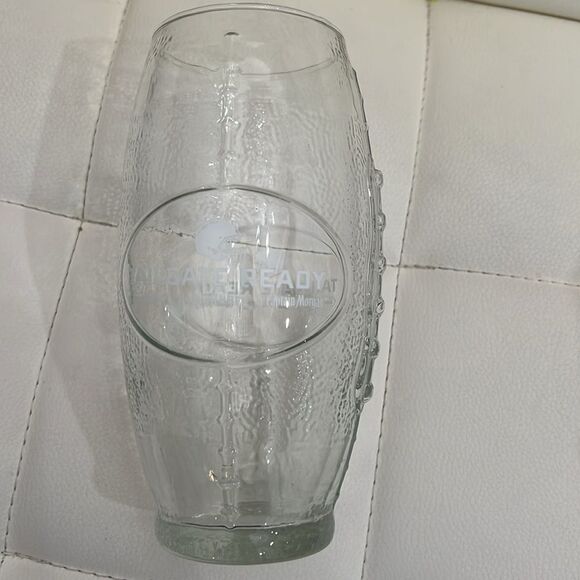 Tailgate Ready 24 Oz Glass 6 1/2 In Tall 2 1/2 In Round
Crown Smirnoff Captain - Picture 5 of 8